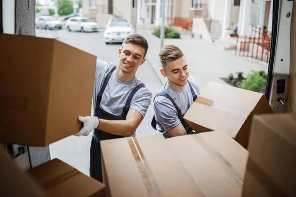 Why Families Choose Kratos Moving Company Scarborough for Local Moves